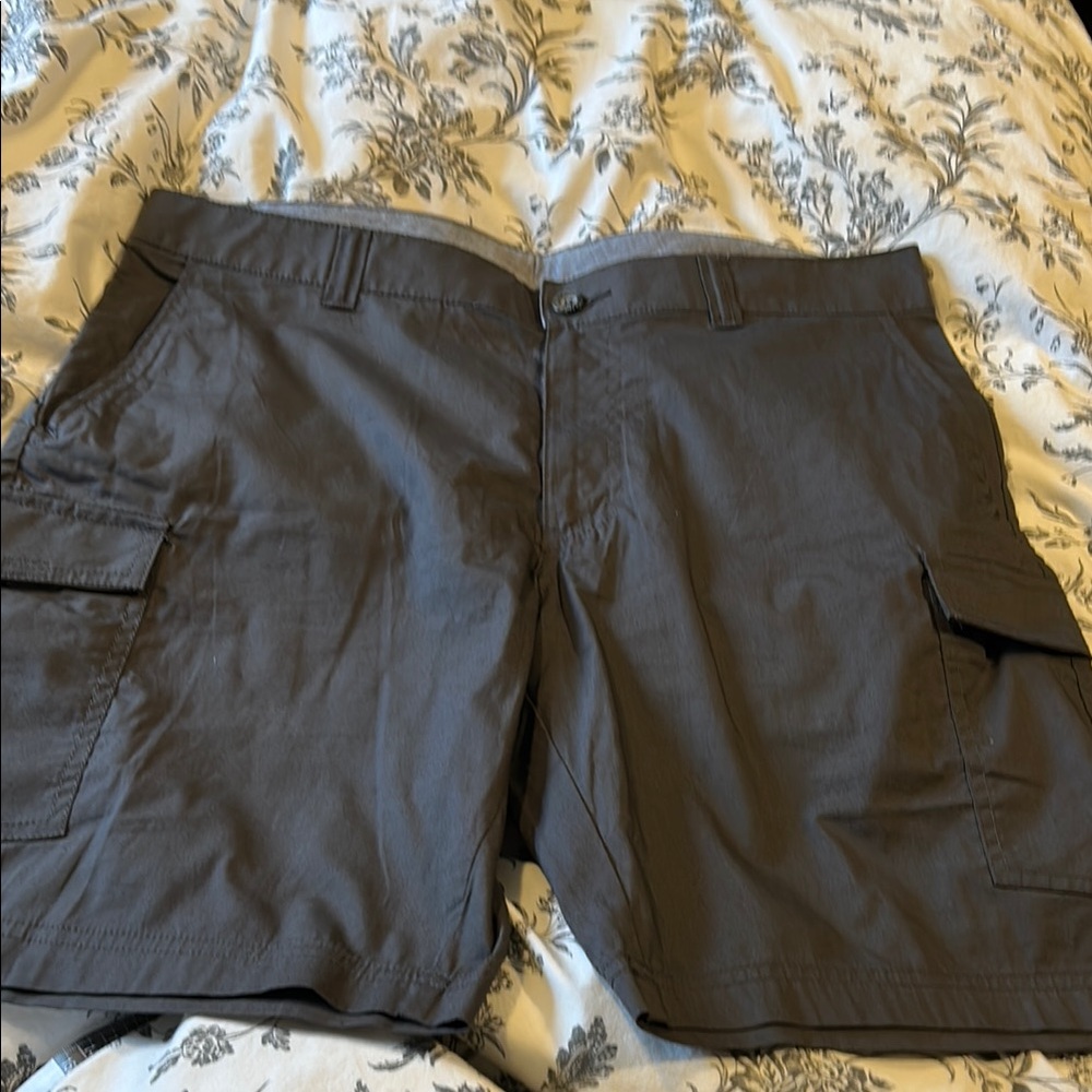 Columbia men’s cotton shorts